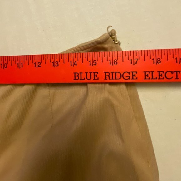 Loft Tan Zippered Leg Pants Size 14 - Picture 11 of 12